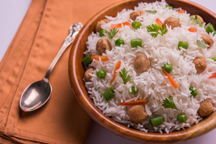 أرز باللحم والخضروات 