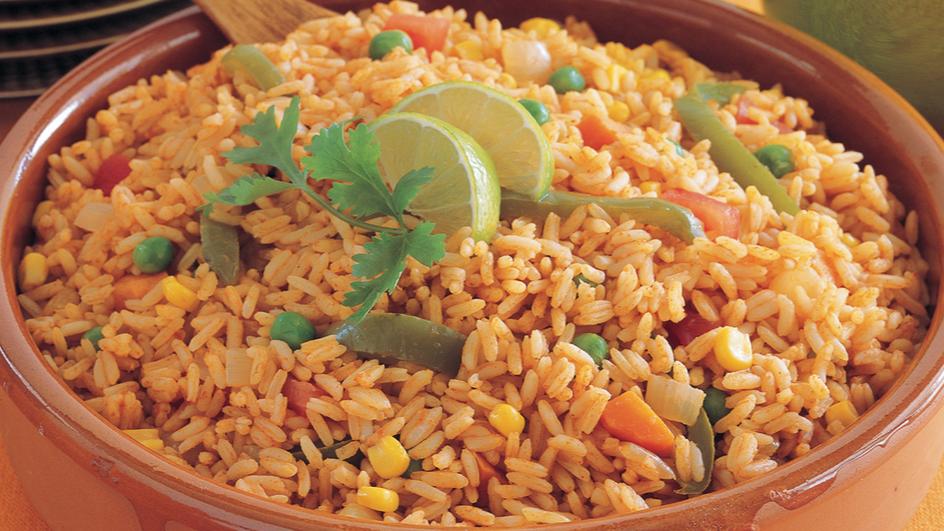 مكونات الأرز المكسيكي بالخضار