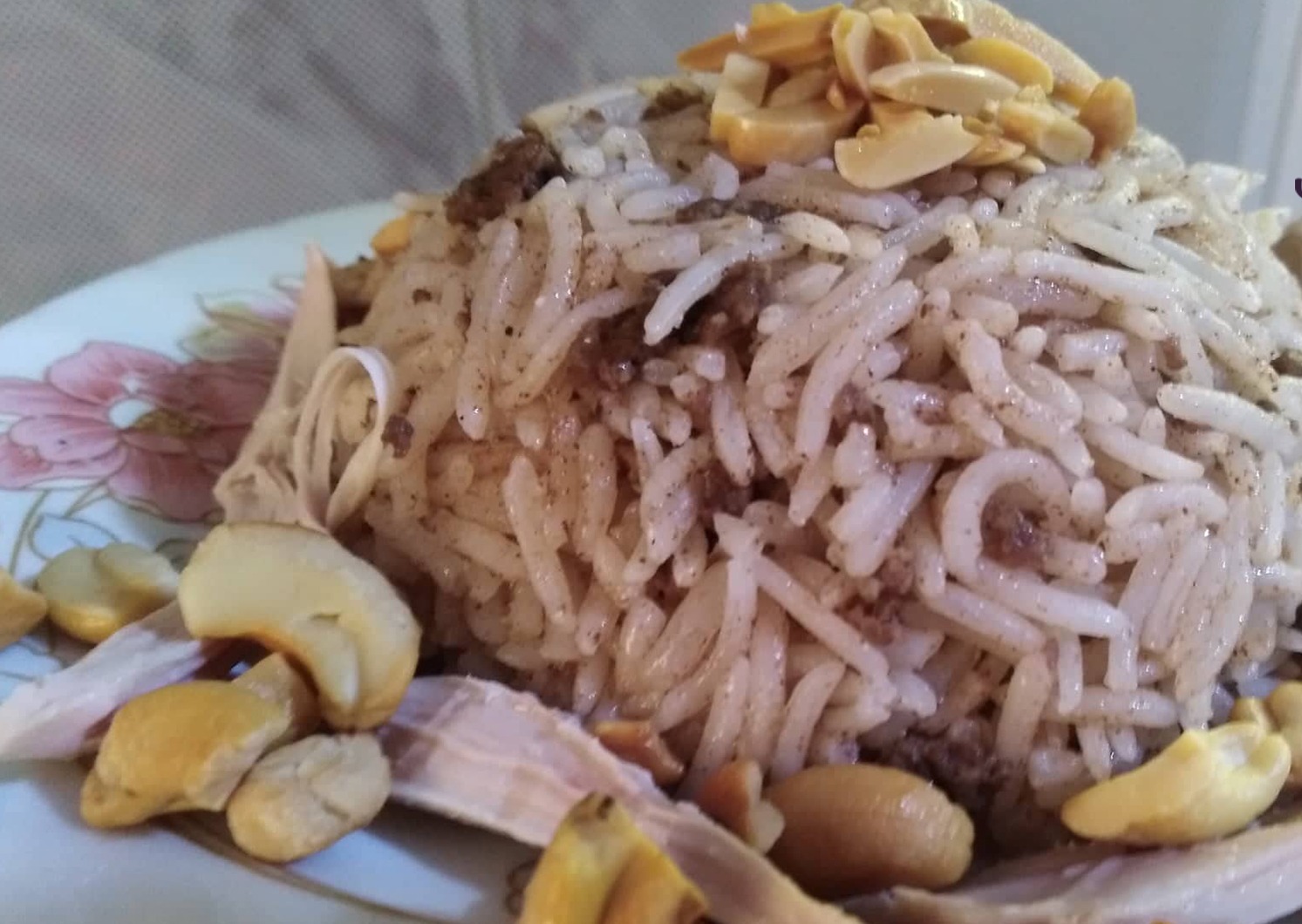 طريقة تحضير أرز مفلفل مع الدجاج واللحم المفروم