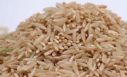 الأرز البني 