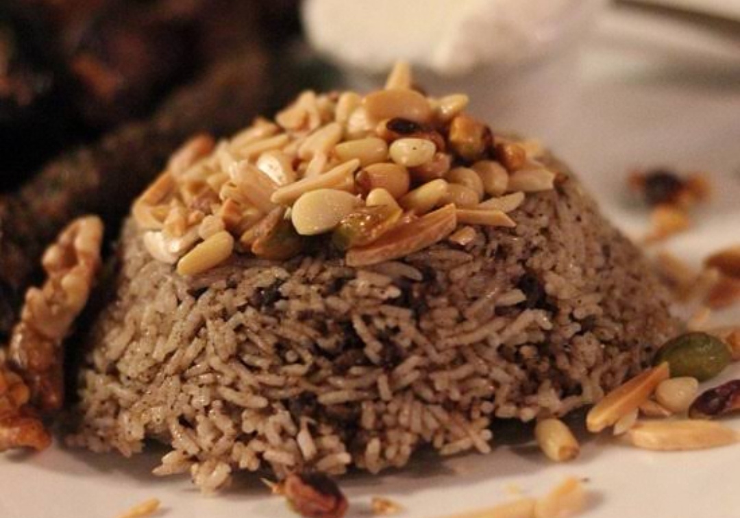 أرز اسطنبولي مع اللحم